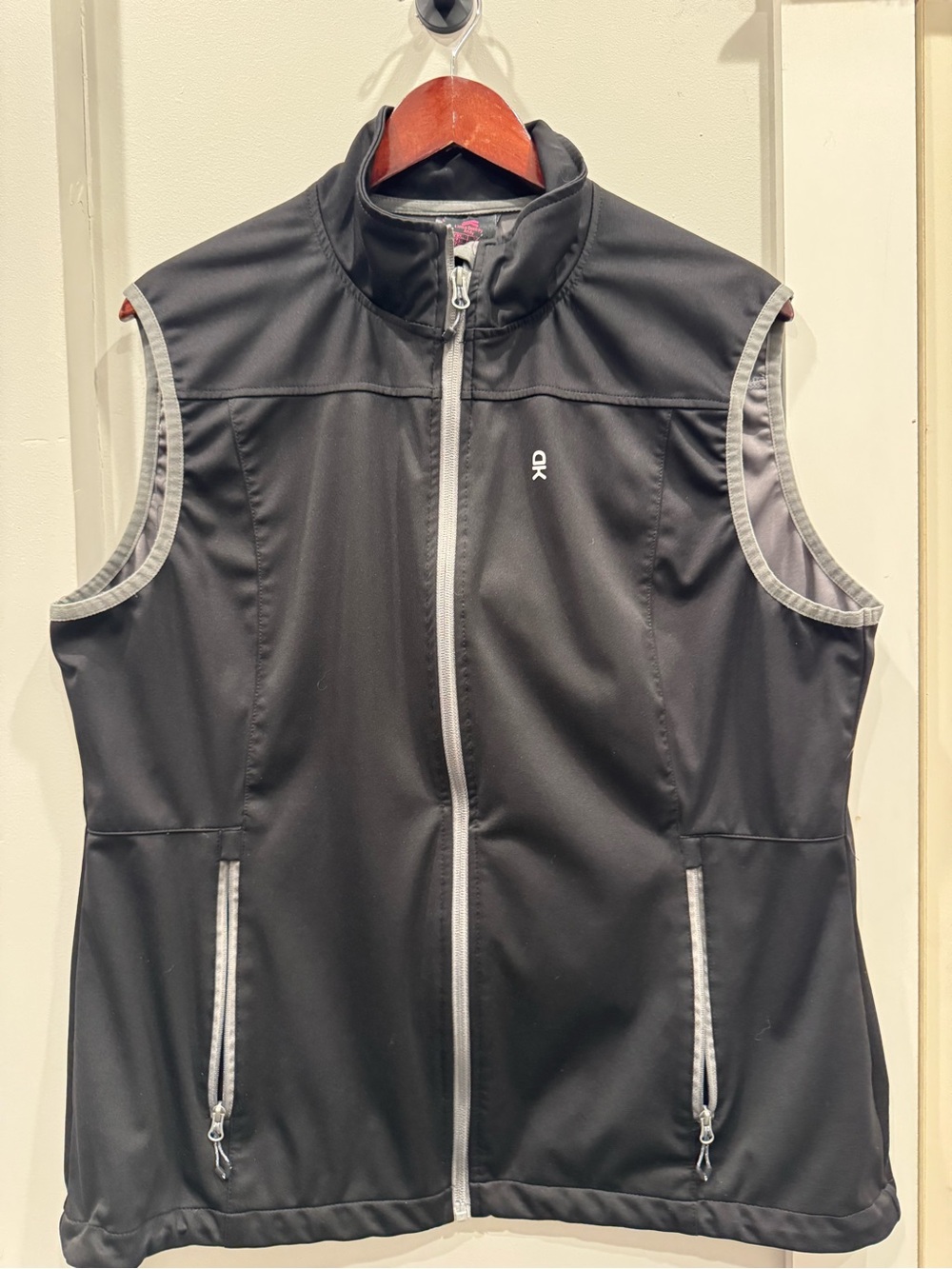 Little Donkey Andy Women’s XXL Cycling Vest Black Gray Full Zip